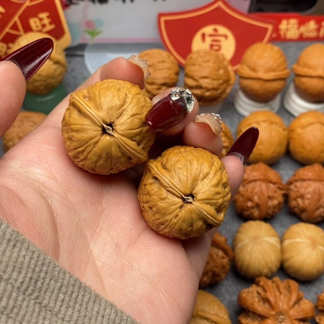 文玩核桃把件流*鱼籽纹