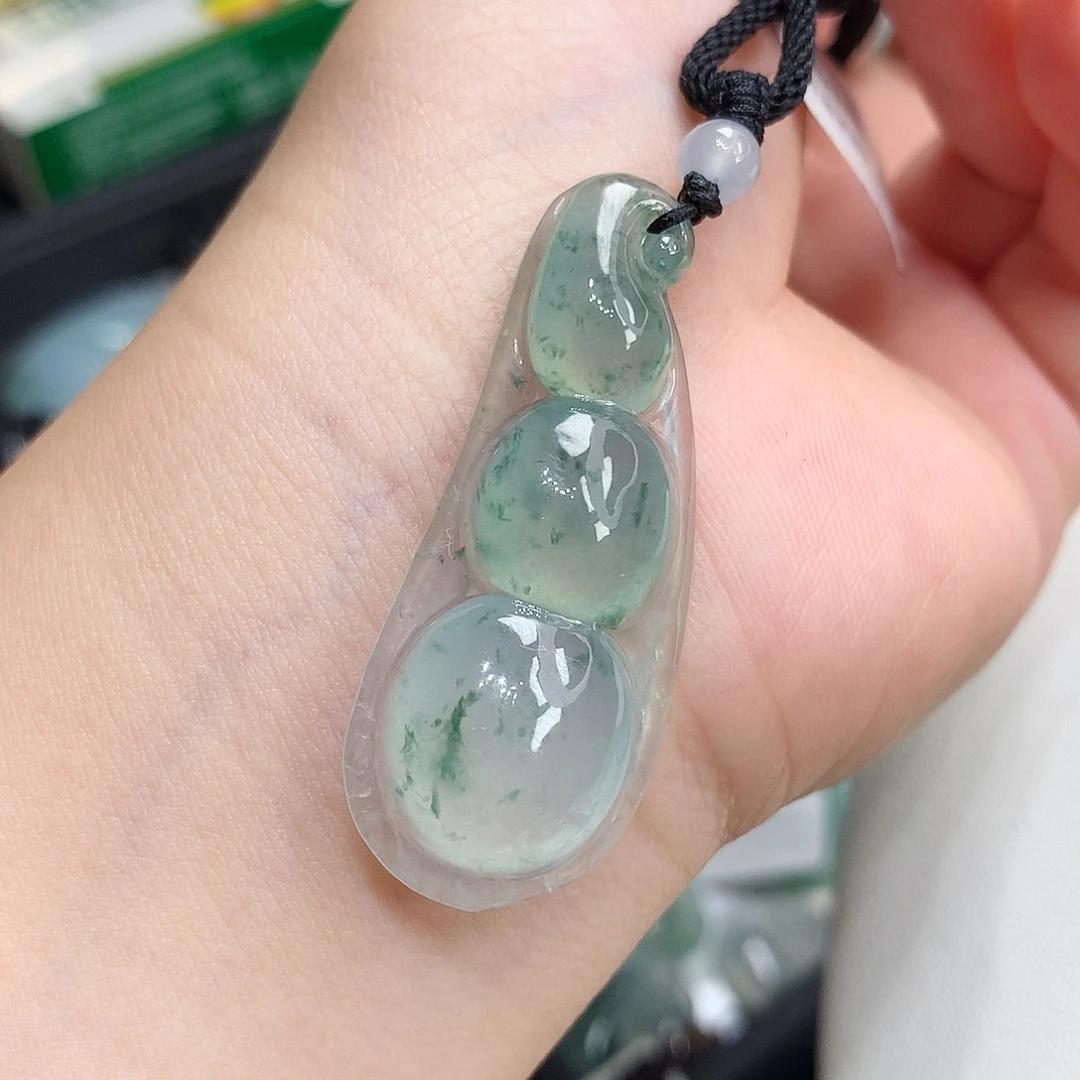 翡翠未镶嵌胸饰翡翠40，44.3/18.2/7.3