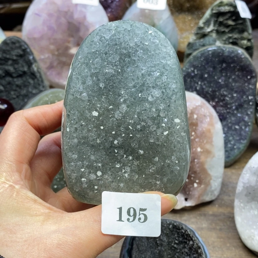 【闪购商品】未镶嵌大型摆件（非配饰）紫晶