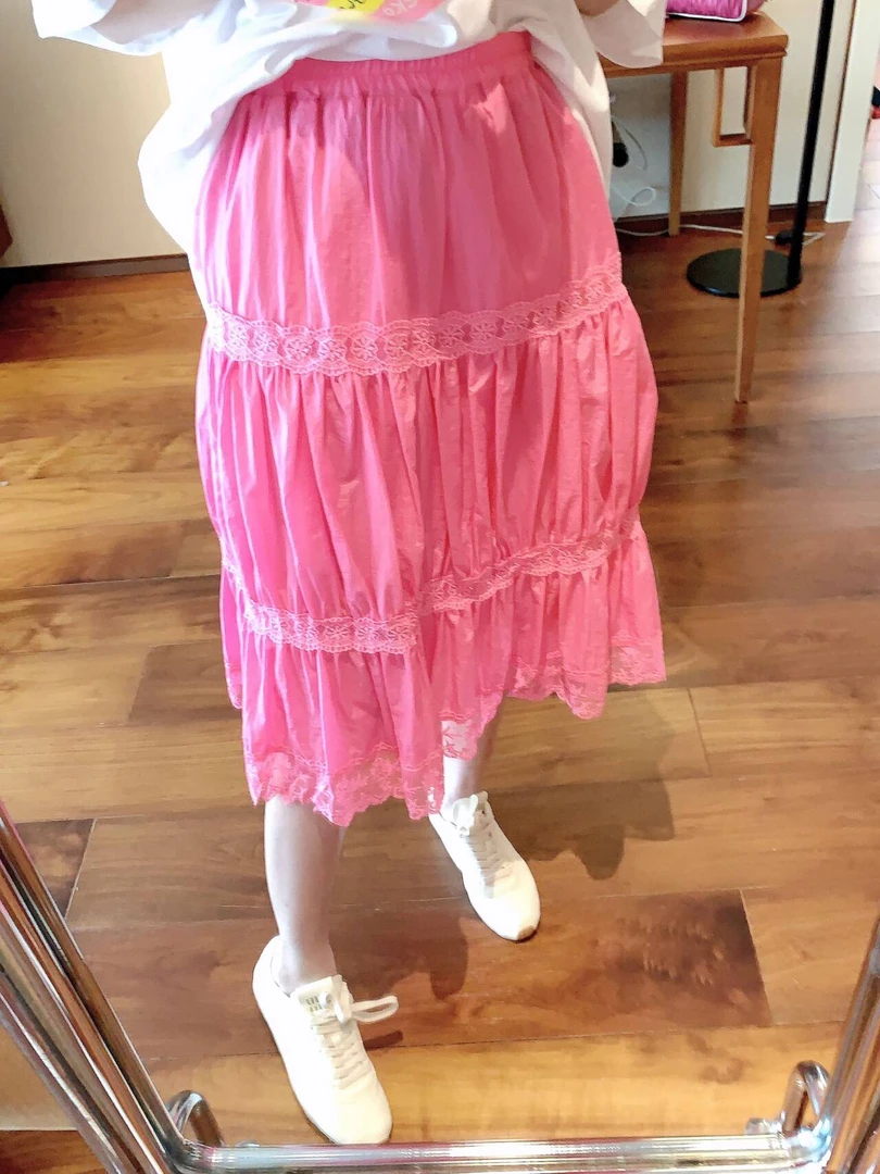 【张静芝】蕾丝花边拼接粉色褶皱半身裙