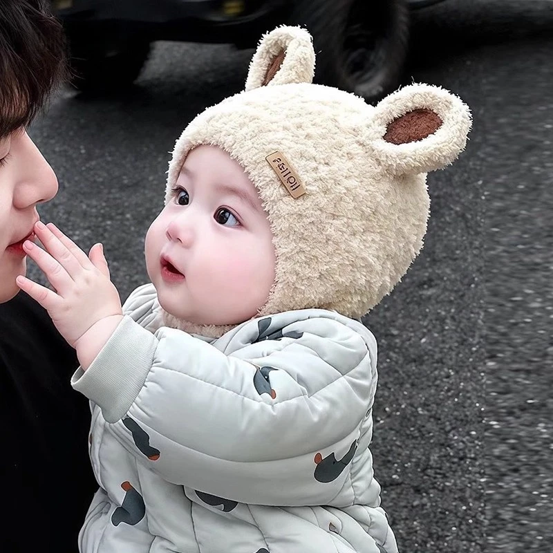 婴儿帽子秋冬可爱羊羔绒加厚新款韩版皮标帽子男女宝宝保暖护耳帽