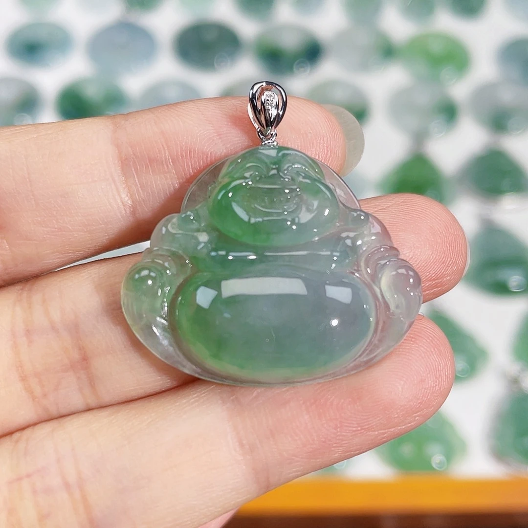 颈饰18K金镶嵌翡翠吊坠