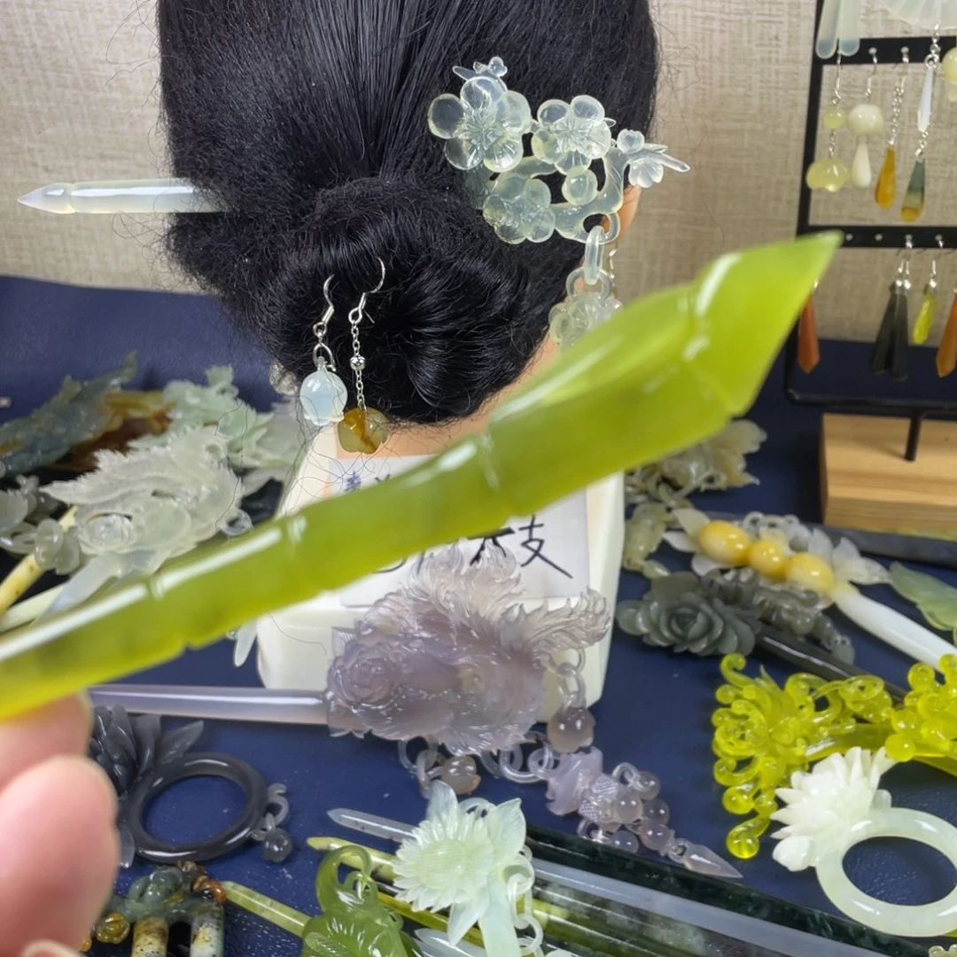 蛇纹石玉未镶嵌发饰