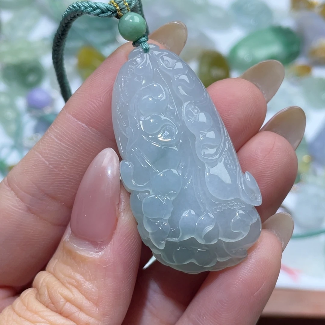 颈饰未镶嵌翡翠吊坠