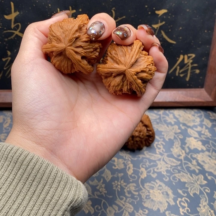 只***张吊坠文玩核桃白狮