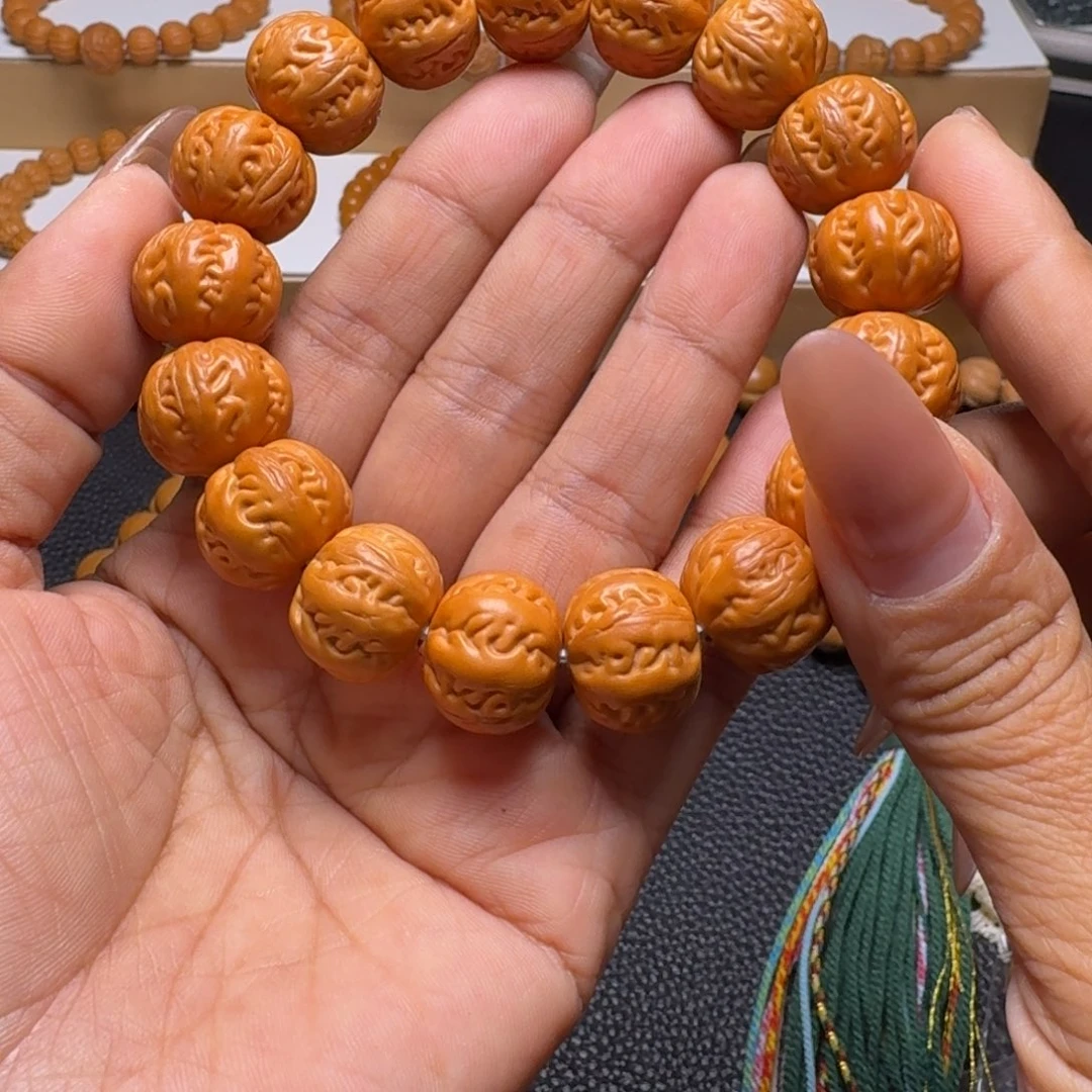 桃核吊坠京八棱猴头