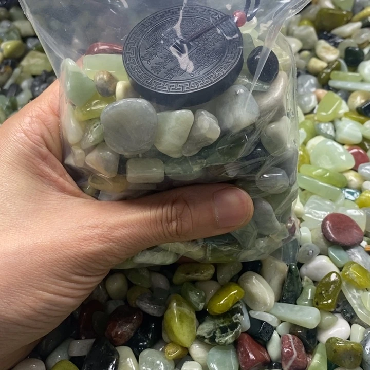 蛇纹石玉鱼缸石未镶嵌