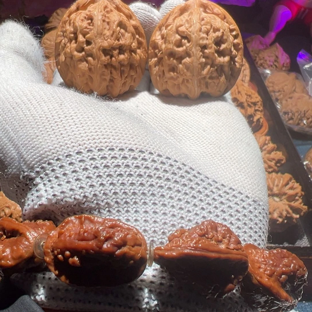 文玩核桃把件红锦鲤40