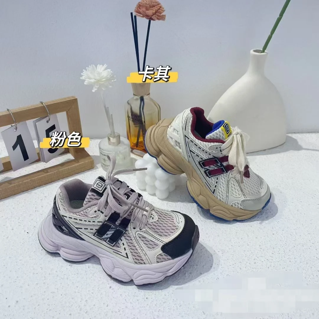 老爹鞋新款软的软面料非常时尚，透气好