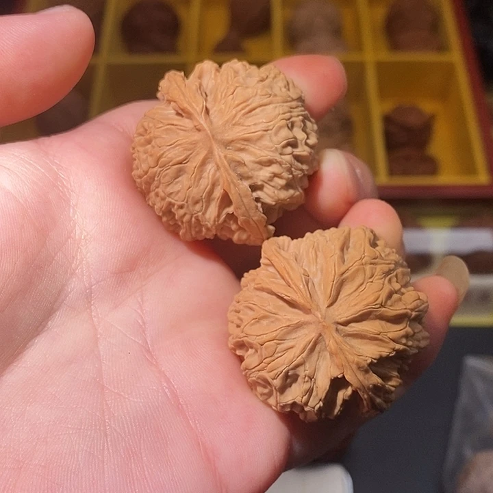 文玩核桃把件40-41苹果园