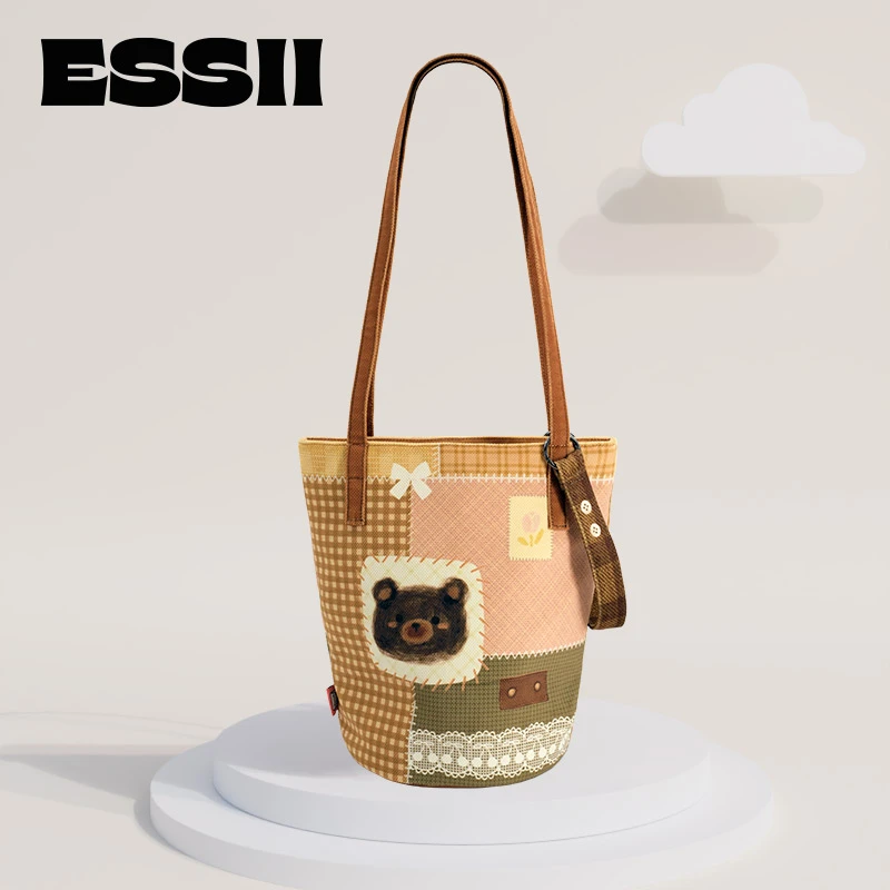 完美款款奶咖小熊插画可爱包包女款百搭单肩手拎斜挎长水桶帆布包