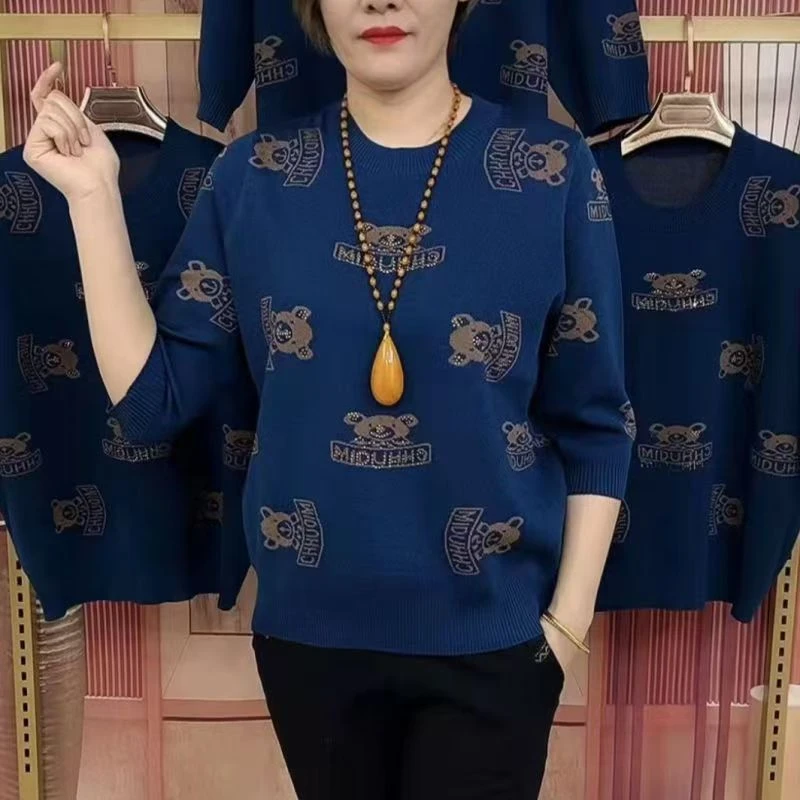 G春季上新大码妈妈套头针织毛衣中老年妈妈长袖小熊圆领减龄小衫