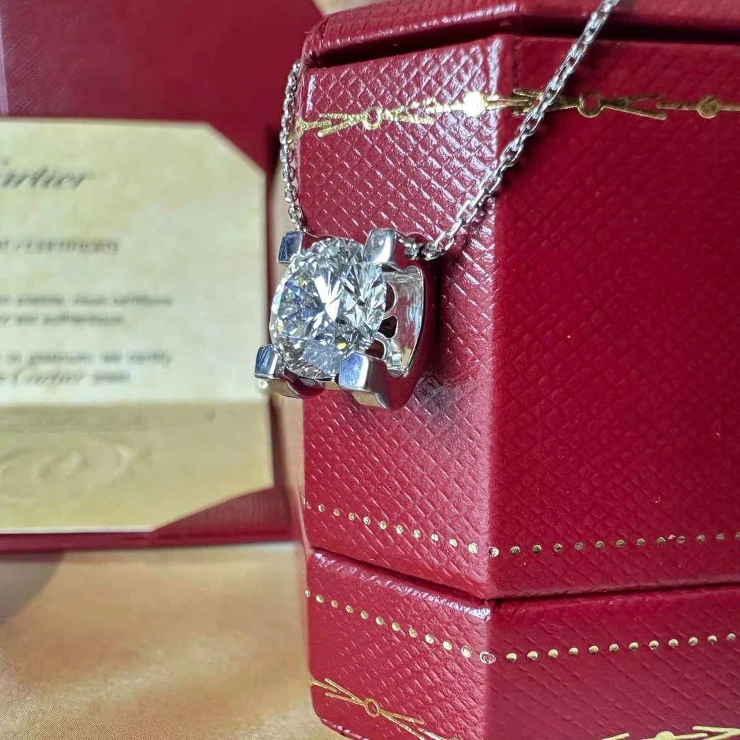 99新 Cartier/卡地亚 小花6珊 2.20G H色牛头角单钻项链VS1 3EX