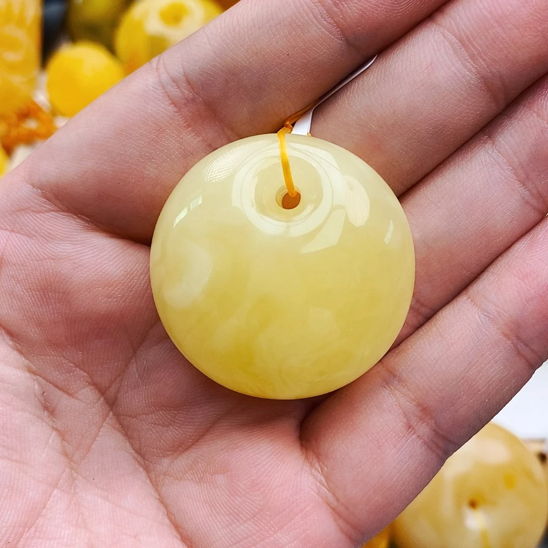 未镶嵌琥珀珠宝奇石78