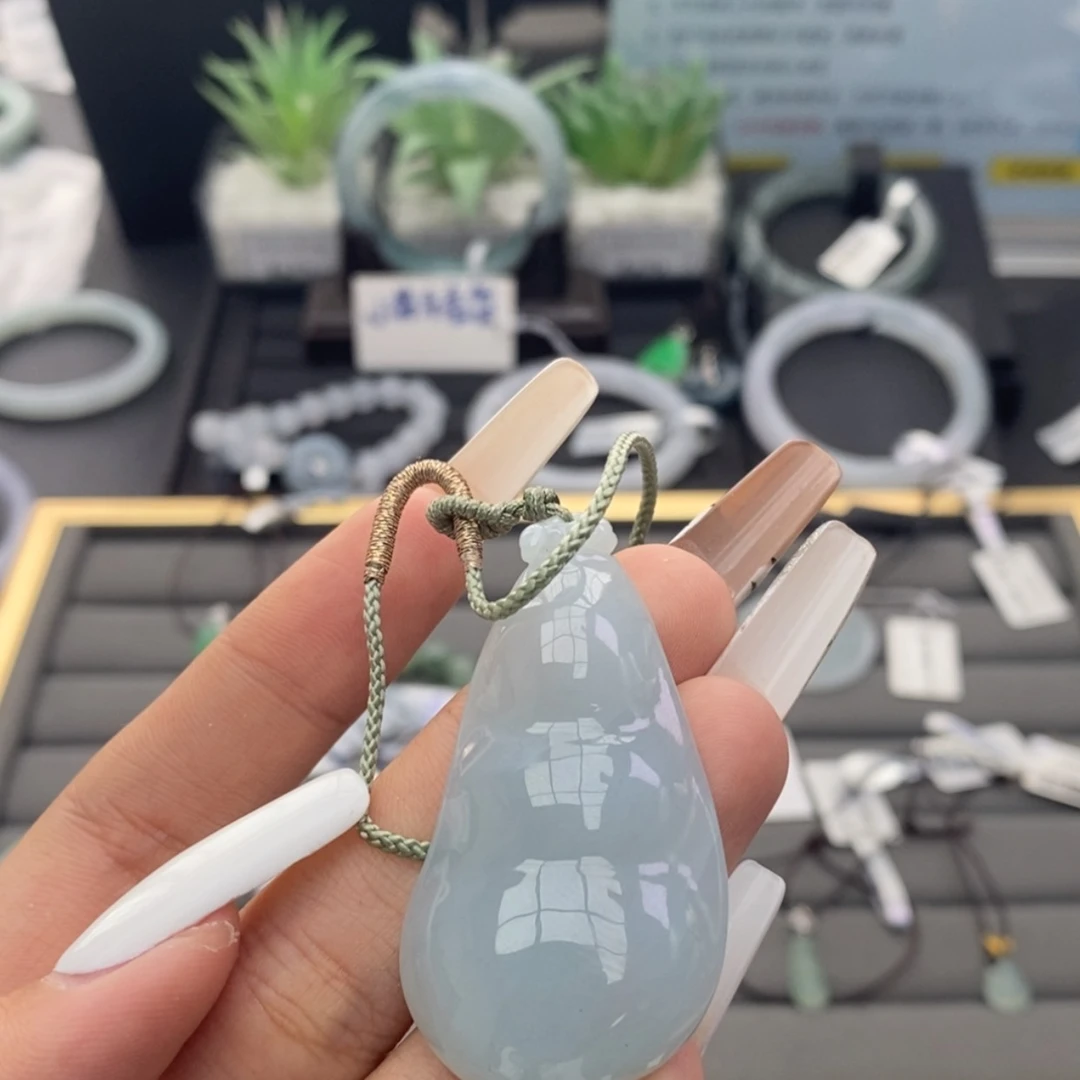 【闪购商品】颈饰未镶嵌翡翠