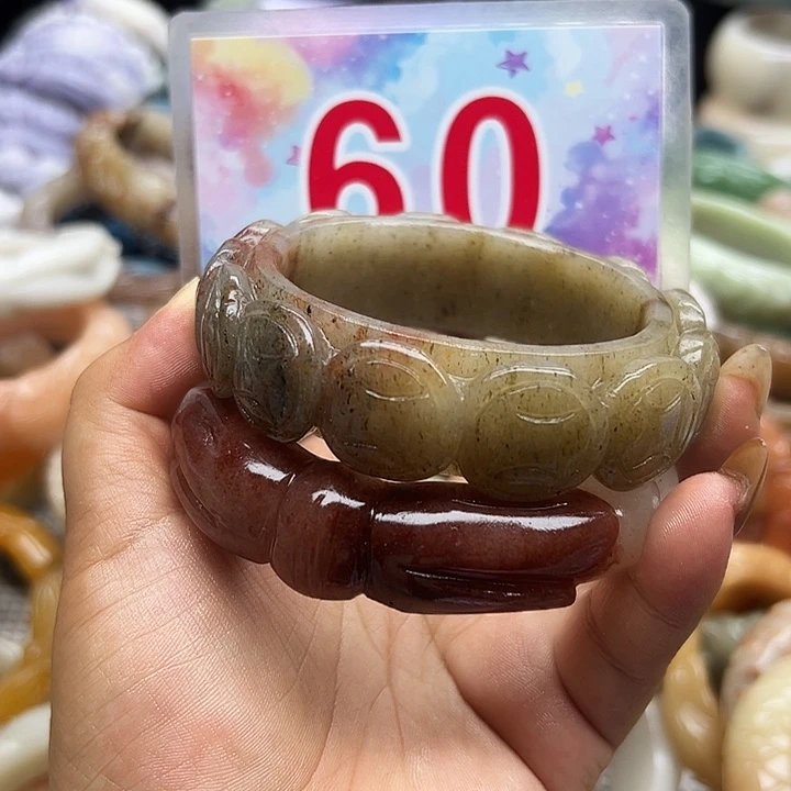 石英岩玉手镯未镶嵌