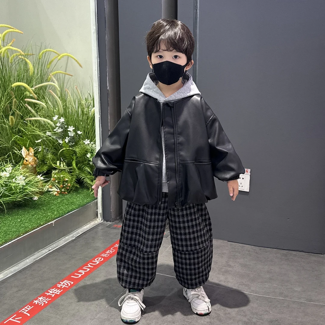 男童卫衣春秋装套装2025新款帅气儿童穿搭男孩宝宝韩版皮衣三件套