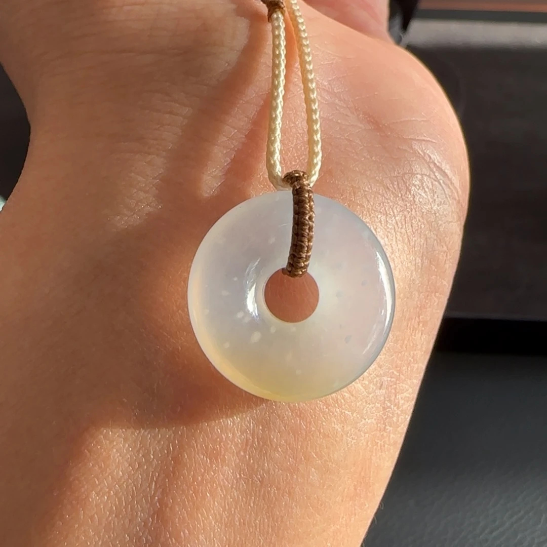 翡翠颈饰未镶嵌甜甜圈