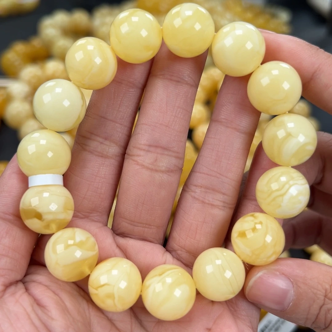 琥珀未镶嵌手链30.7克