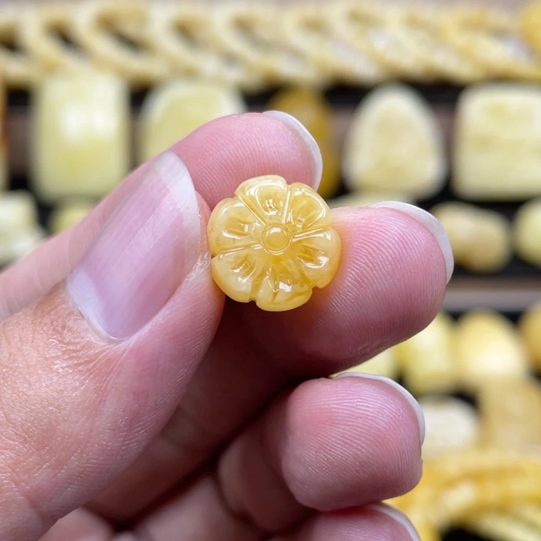 琥珀未镶嵌裸石琥珀蜜蜡