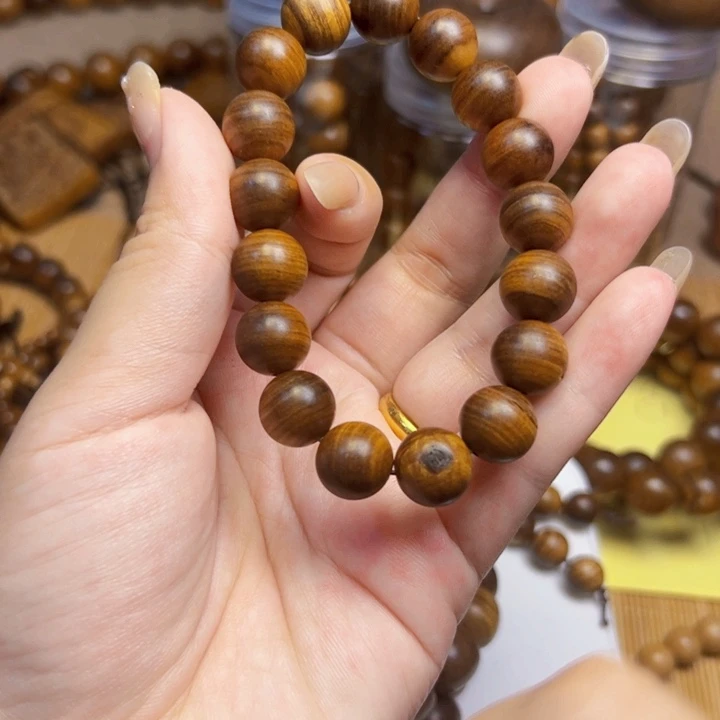 檀香木其他老山檀香1.2沉水微瑕