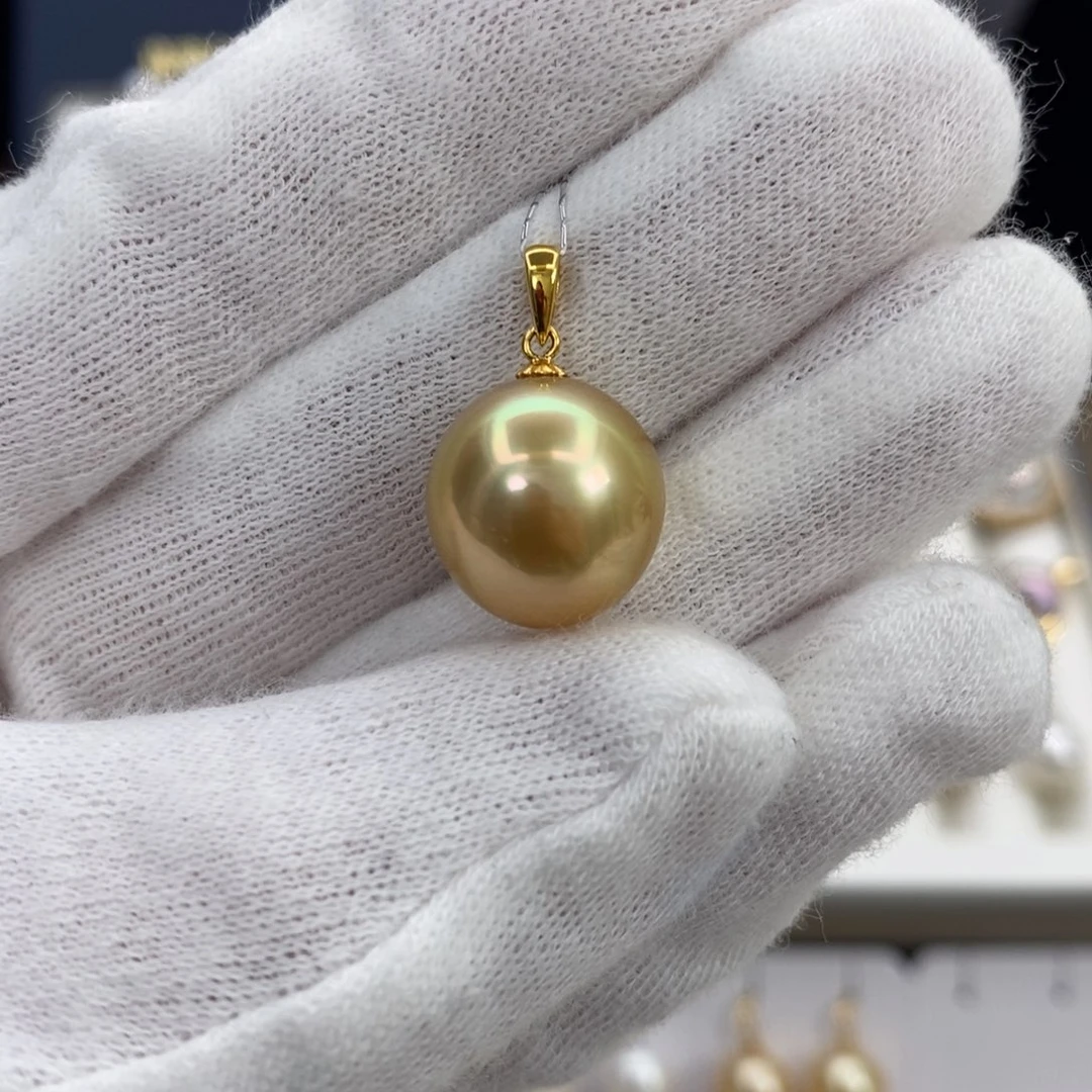 海水珍珠颈饰18K金镶嵌13-14mm金珠