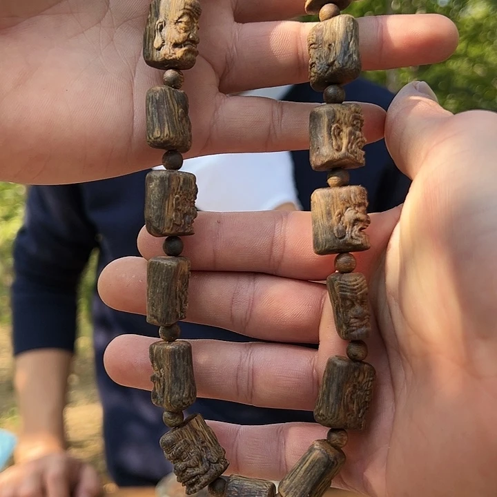 沉香手串十八罗汉手持40克一物一发