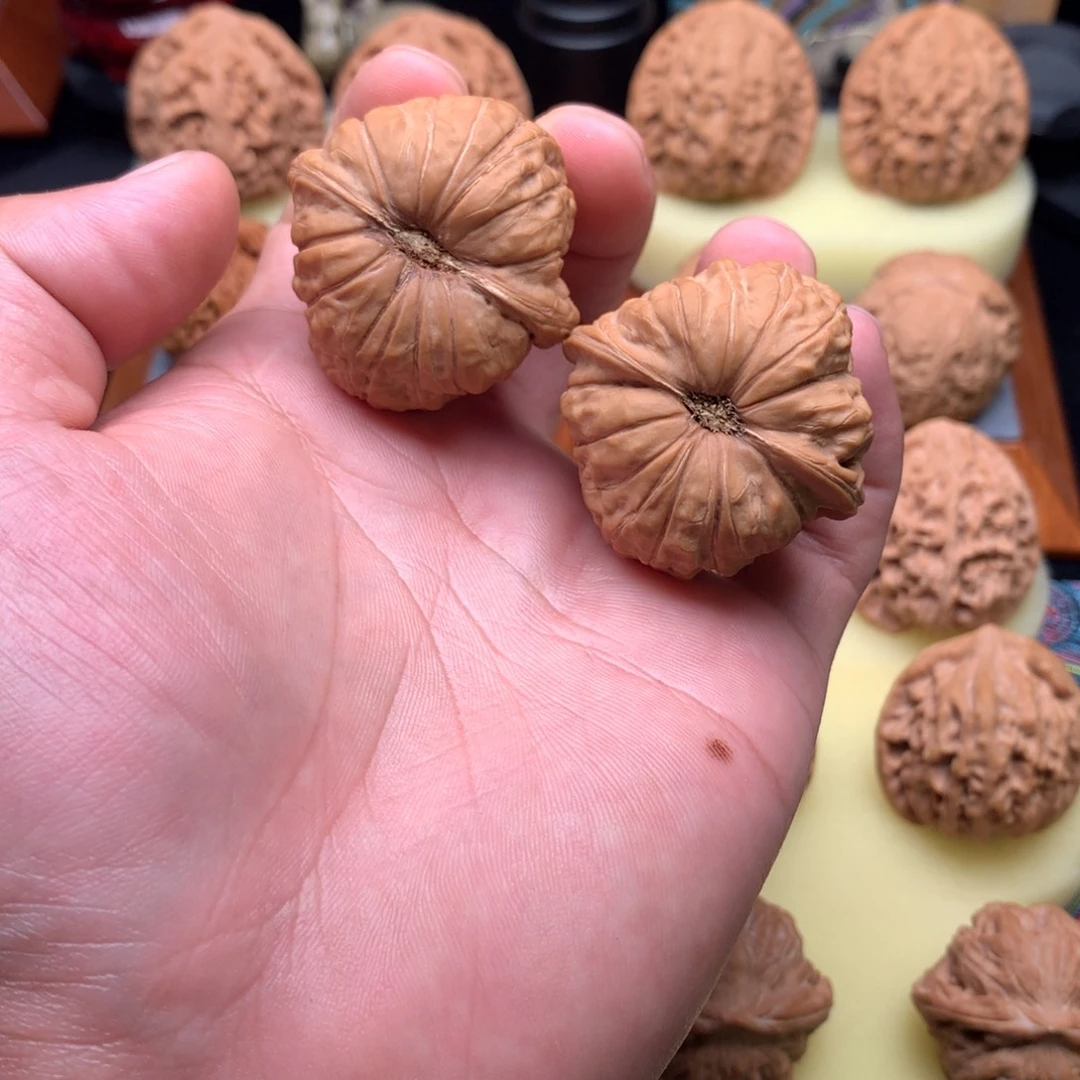 文玩核桃吊坠南瓜炖