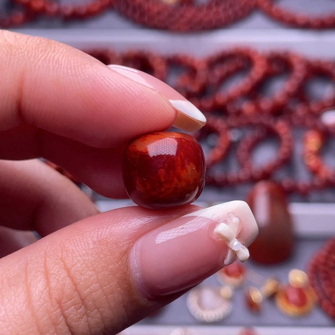 你***乐南红玛瑙未镶嵌其他原矿）13.3mm瓦西牛血满火焰纹满肉单珠