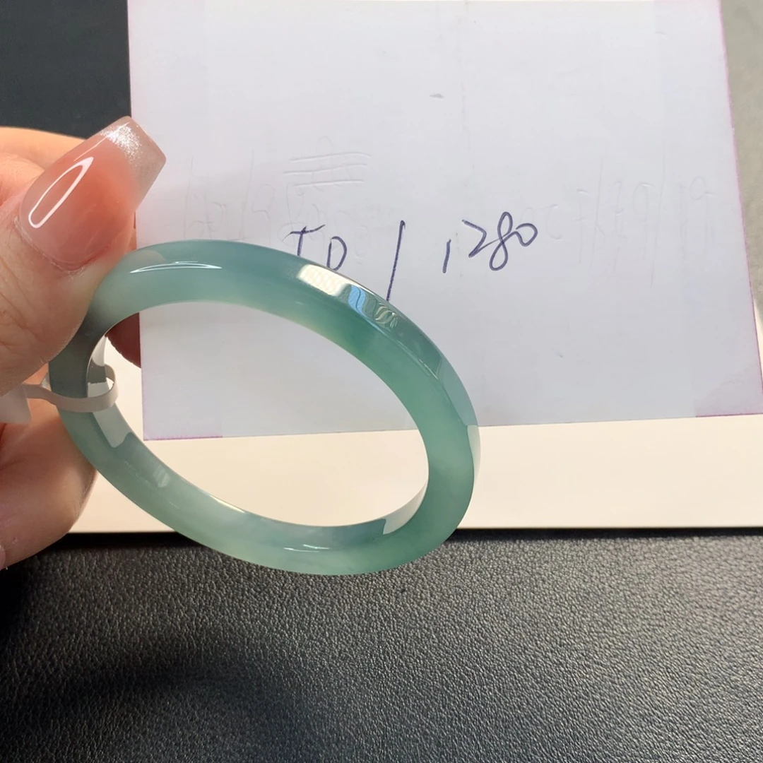 翡翠未镶嵌手镯手镯