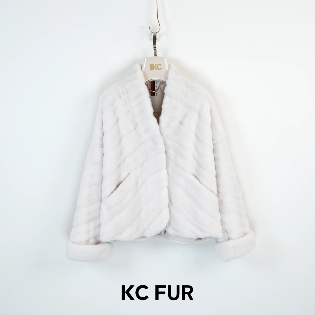 KC【天然皮草】珍珠色V领挽袖全抽刀短款水貂外套60cm-25607