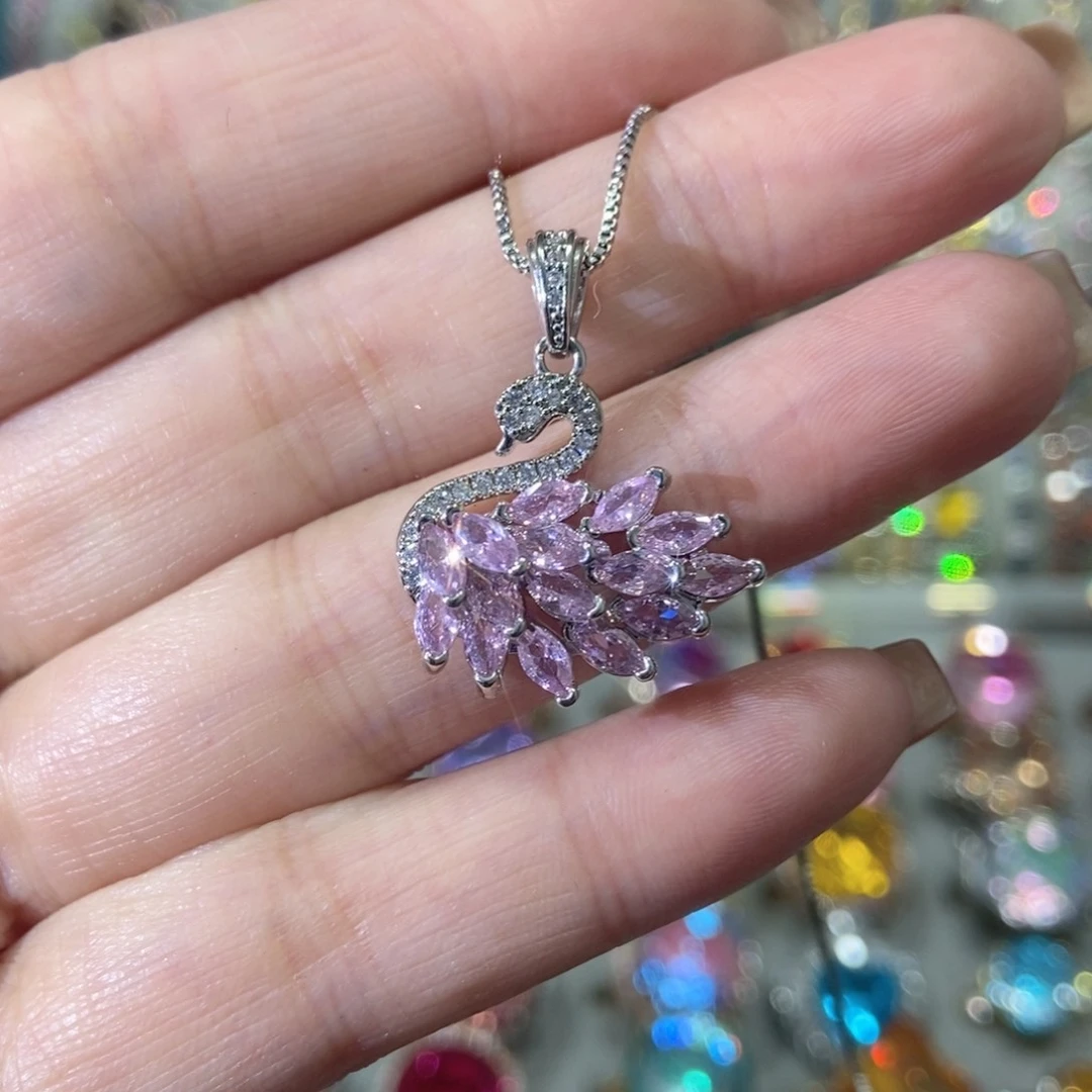 11锆石（处理）吊坠