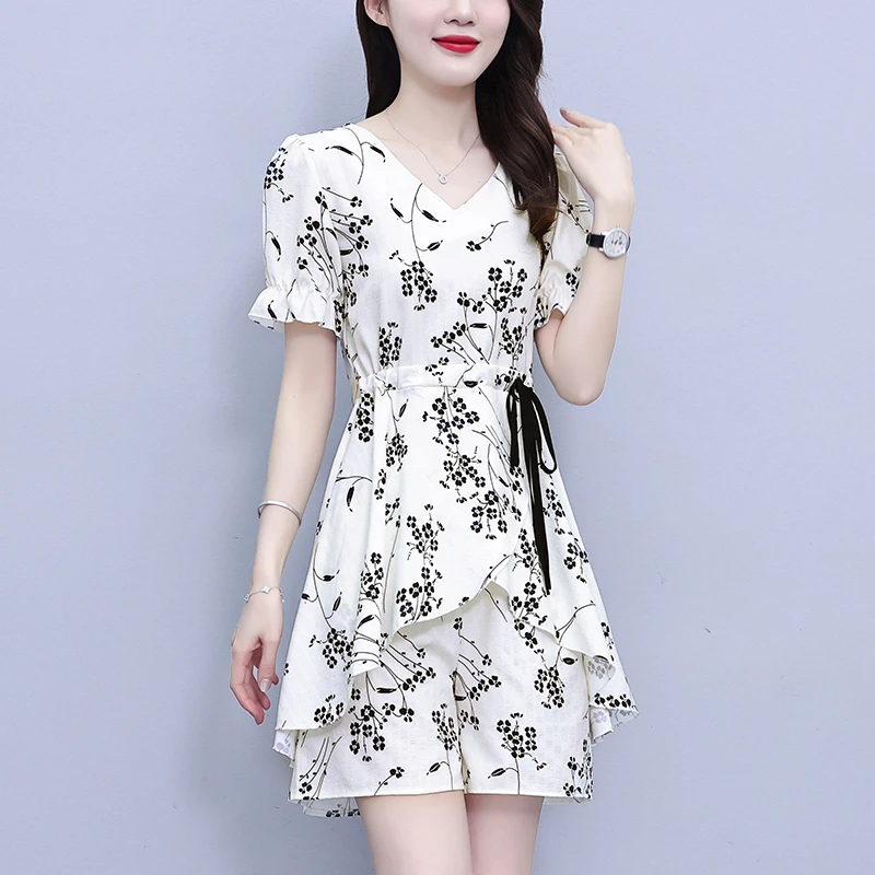 大码女装2025夏季V领时尚印花显瘦系带洋气上衣＋短裤两件套套装潮