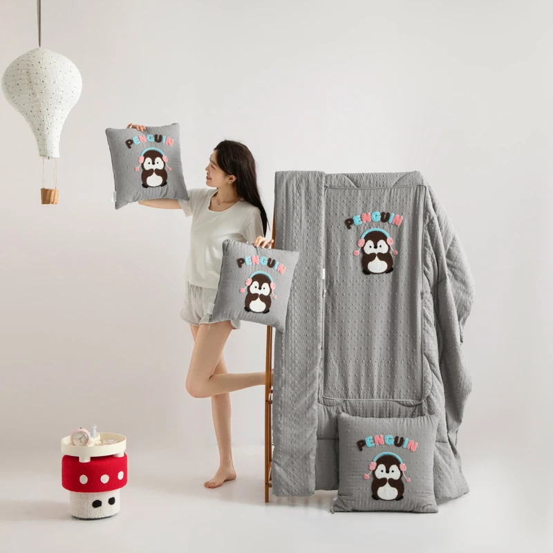 针织双层纱【企鹅豆豆被】柔软可爱多功能沙发家居车载办公室幼儿园