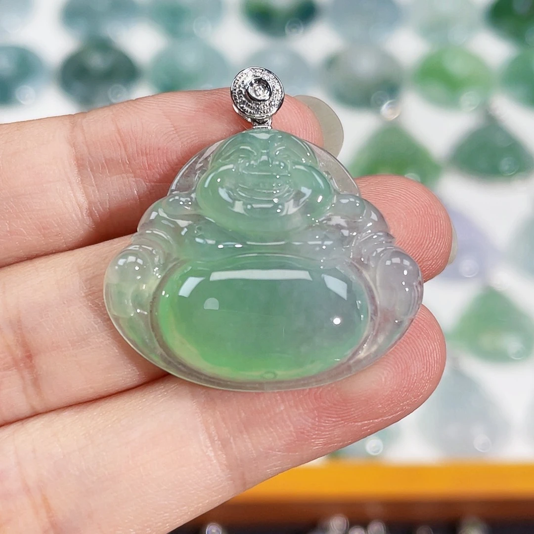 颈饰18K金镶嵌翡翠吊坠