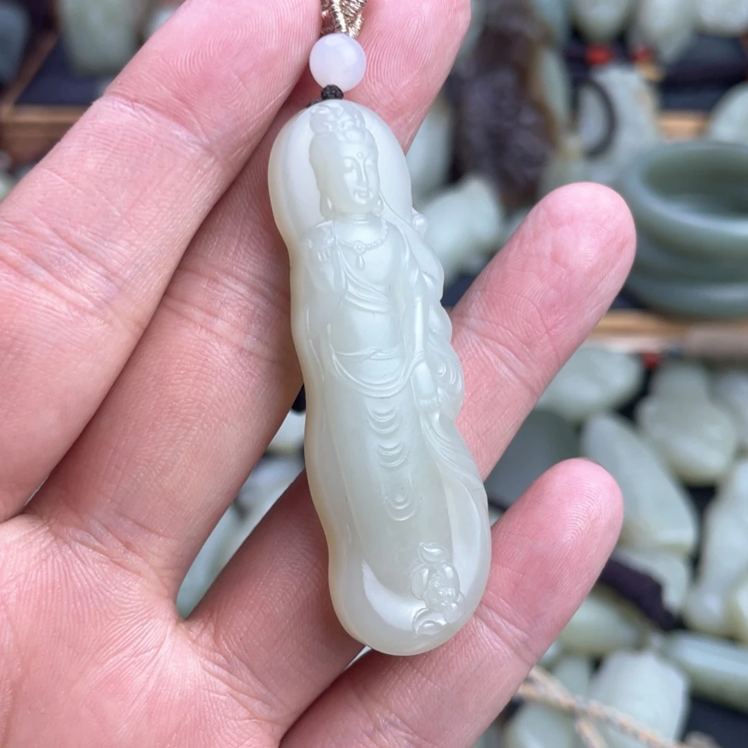 和田玉颈饰未镶嵌