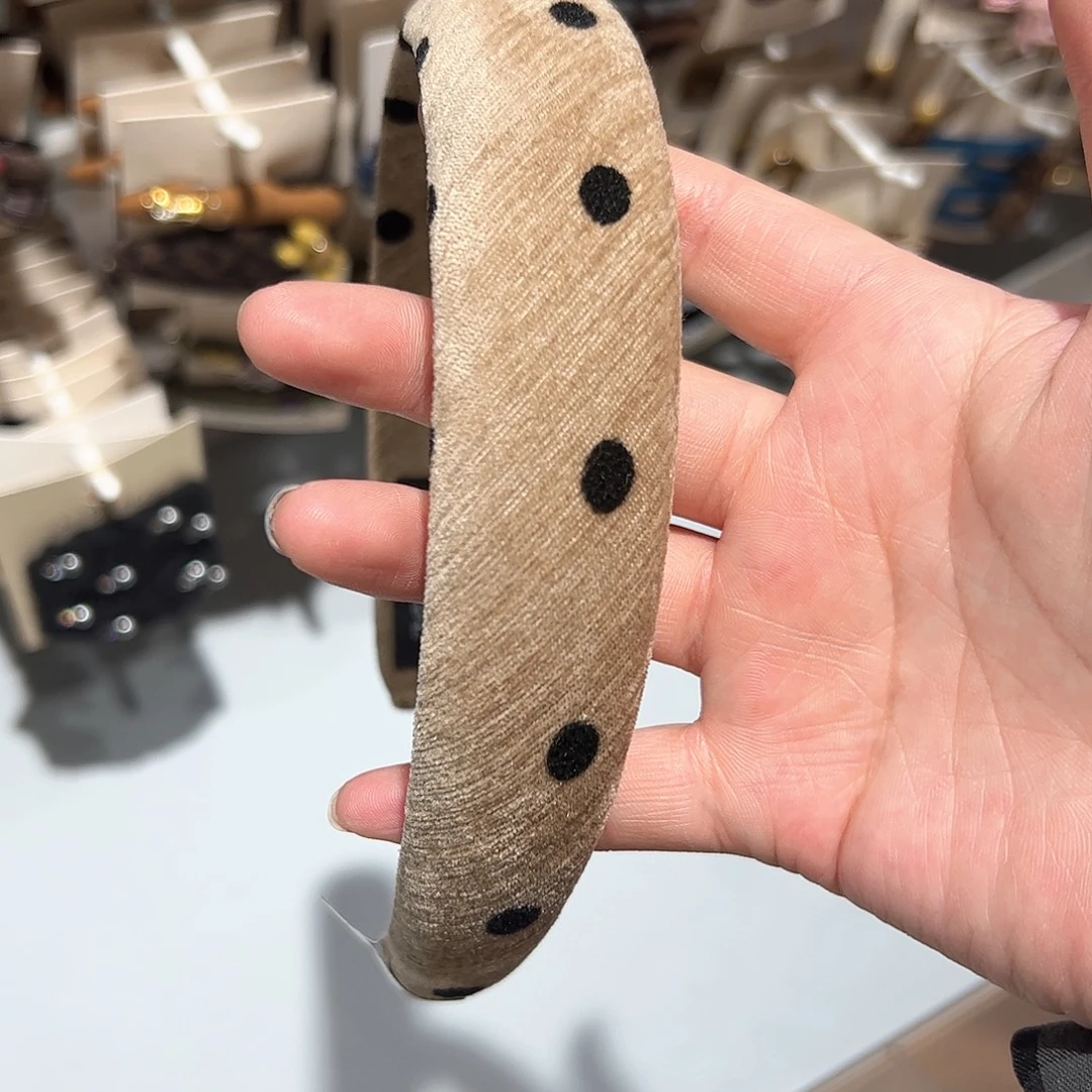 布艺非金属波点方箍