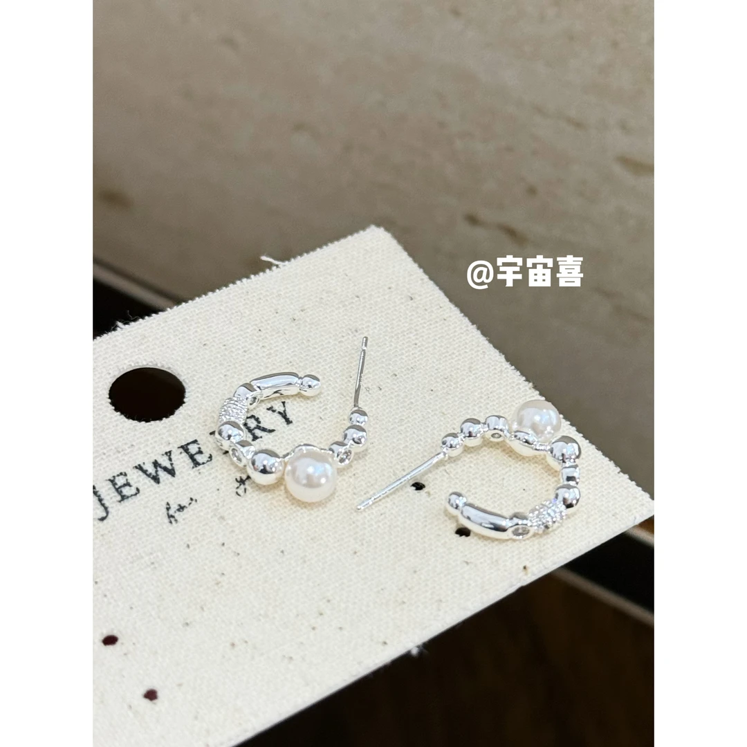 铜合金仿珍珠耳饰 I2-369【c字银白色白锆小白豆耳钉】
