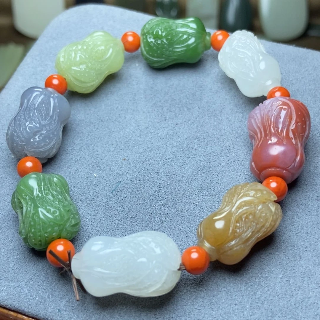 和田玉颈饰未镶嵌