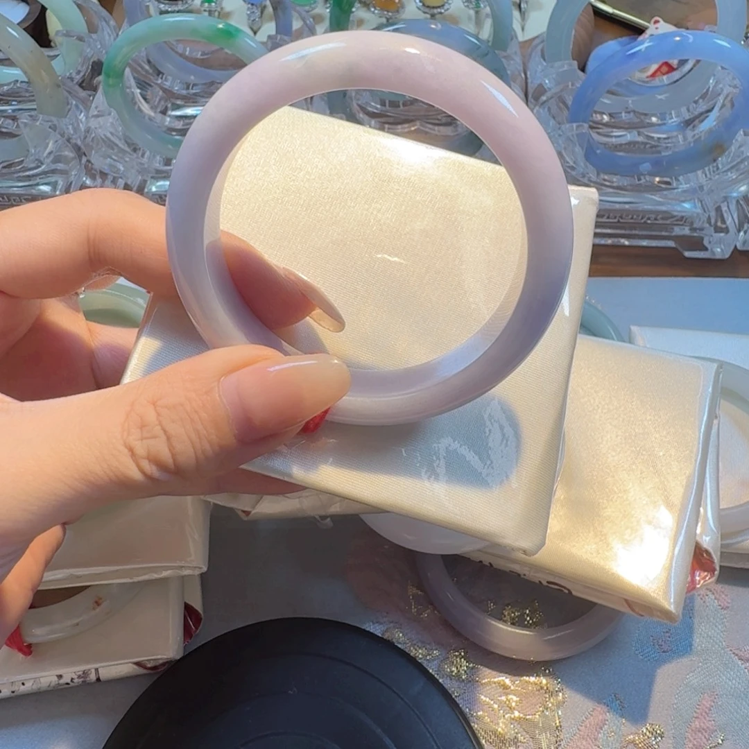 翡翠未镶嵌手镯53