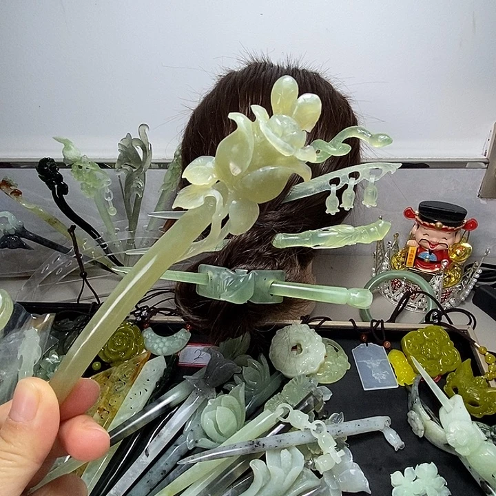 蛇纹石玉合金发饰玫瑰花