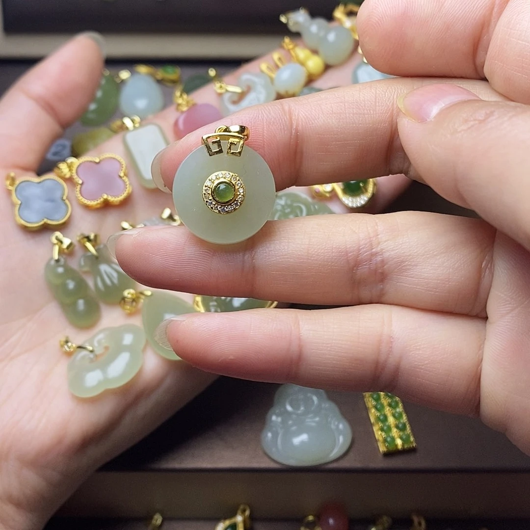 和田玉颈饰银S925镶嵌