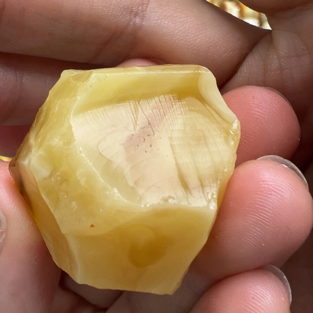 定制琥珀未镶嵌拾*蜜蜡