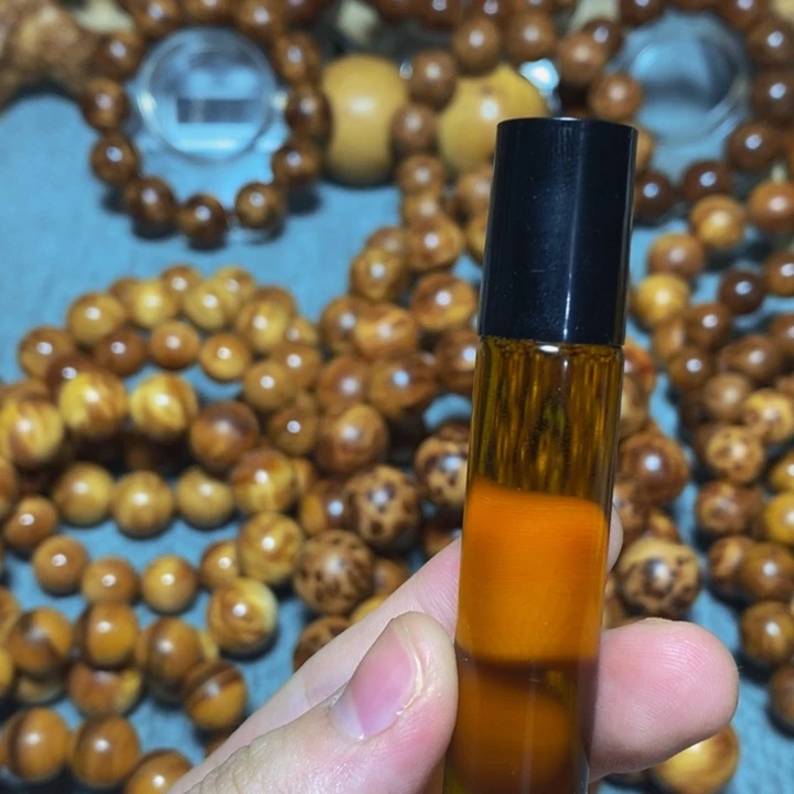 柏木（崖柏）太行崖柏精华油古法压榨法