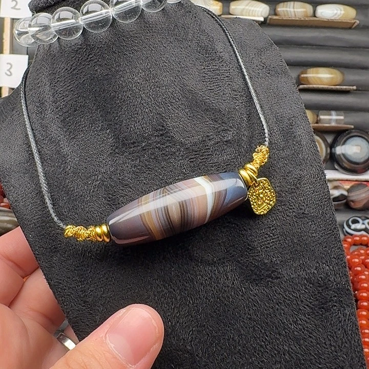 玛瑙/玉髓合金颈饰