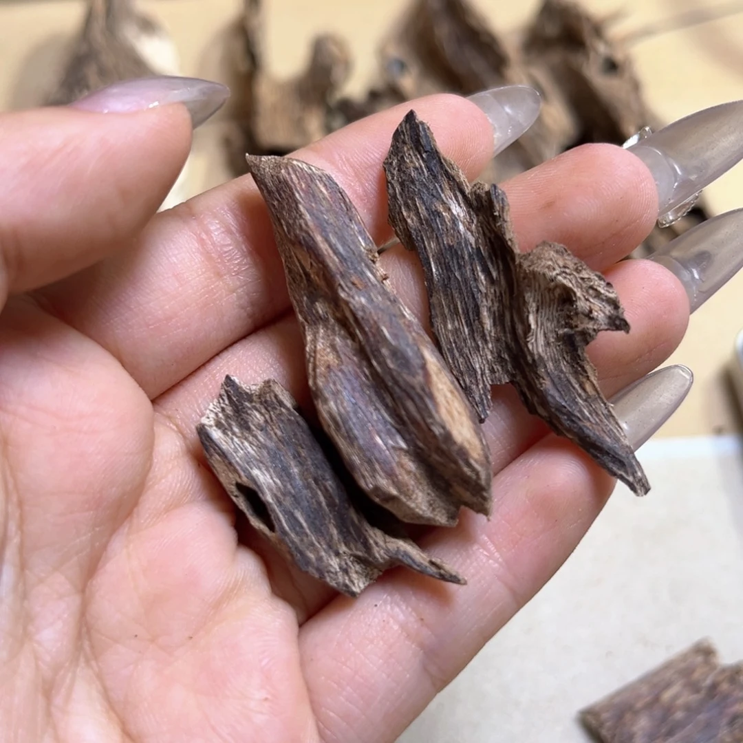 玩***木香榧木广东东莞虫漏3克