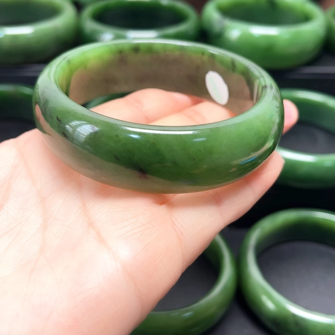 和田玉（碧玉）未镶嵌手镯