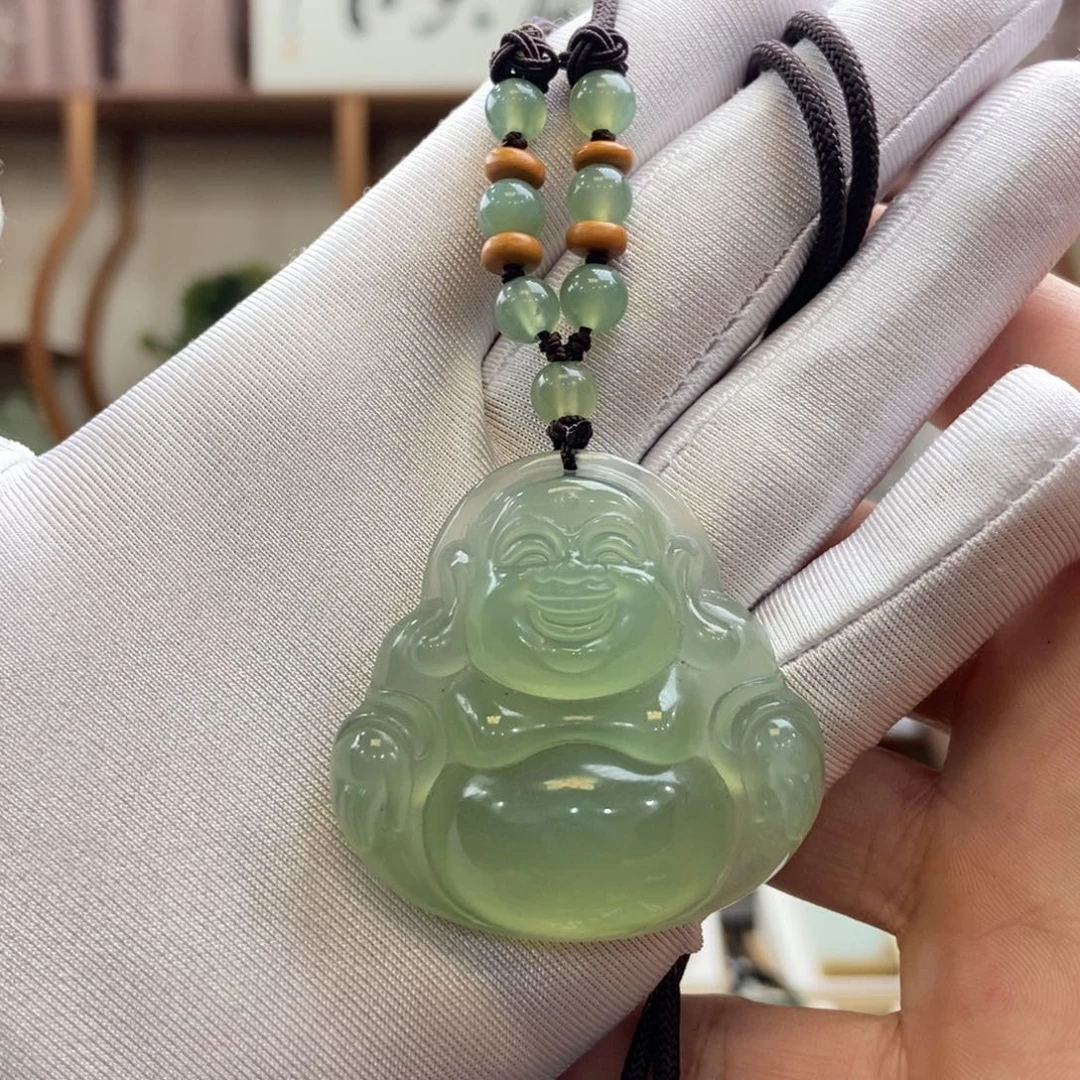 蛇纹石玉未镶嵌颈饰