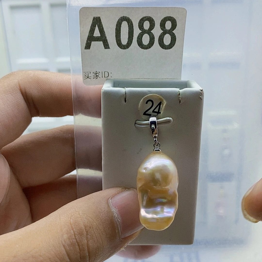 淡水珍珠颈饰合金