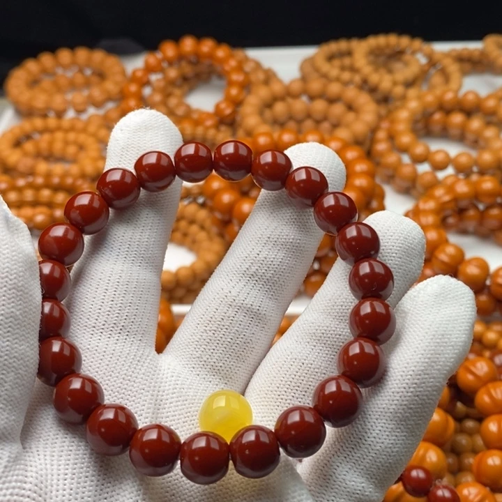 强***。吊坠猴头核桃猴头